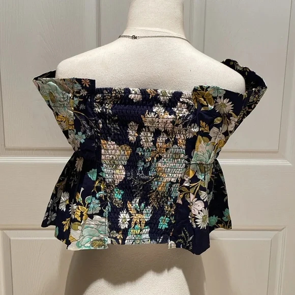 Anthropologie Navy Blue Floral Print Crop Top, Medium - Picture 2 of 3